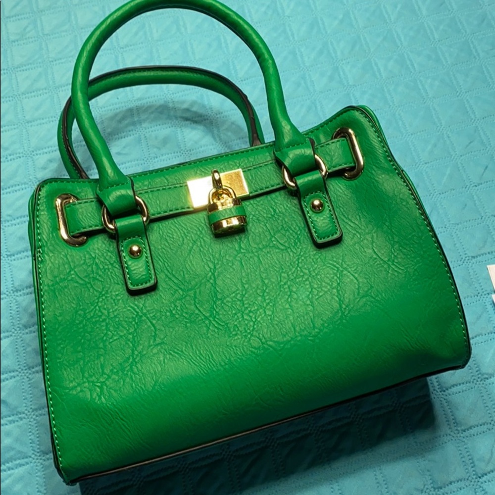 Charming Charlie Purse - Green
